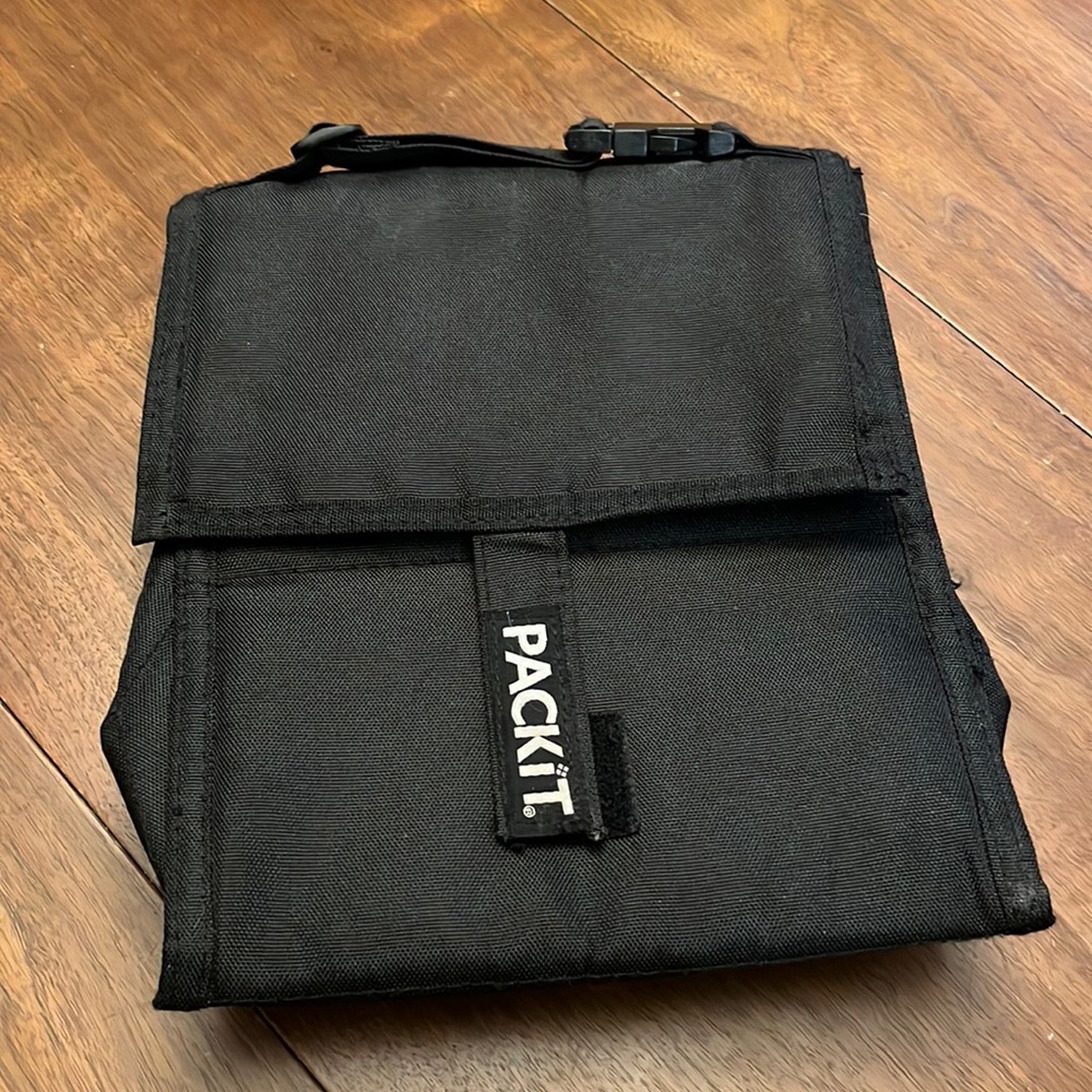 Pack it freezable lunch bag - black - excellent used condition
